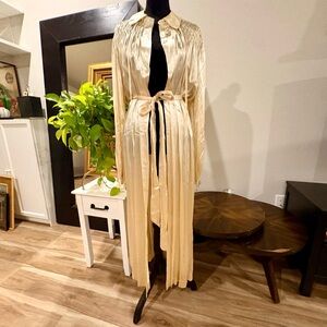 Vintage 1930's Ivory Satin Rayon Dressing Gown